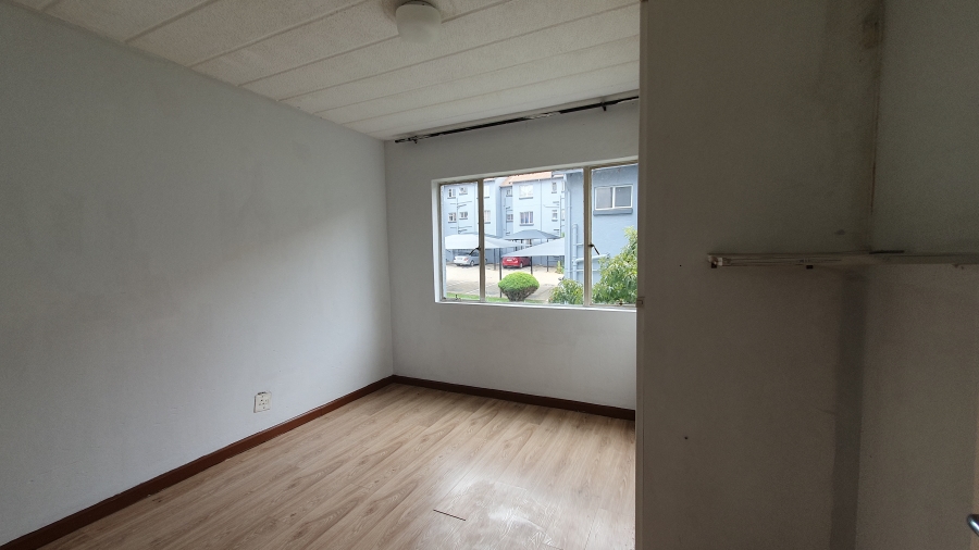 3 Bedroom Property for Sale in Linmeyer Gauteng