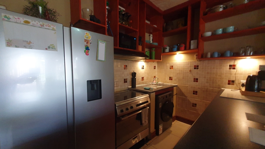 3 Bedroom Property for Sale in Roseacre Gauteng