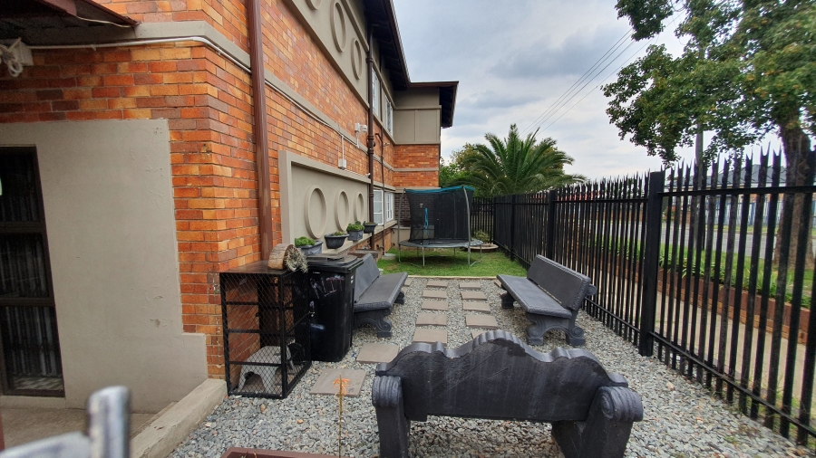 3 Bedroom Property for Sale in Roseacre Gauteng