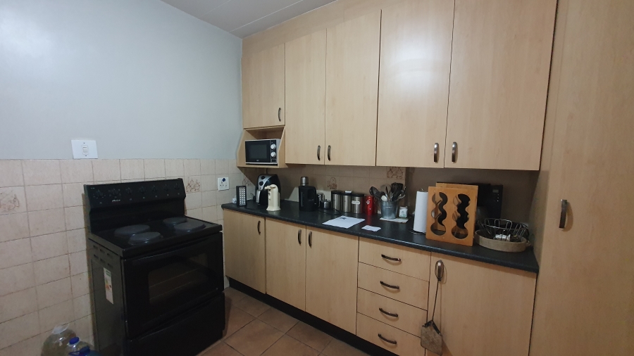 2 Bedroom Property for Sale in Albemarle Gauteng