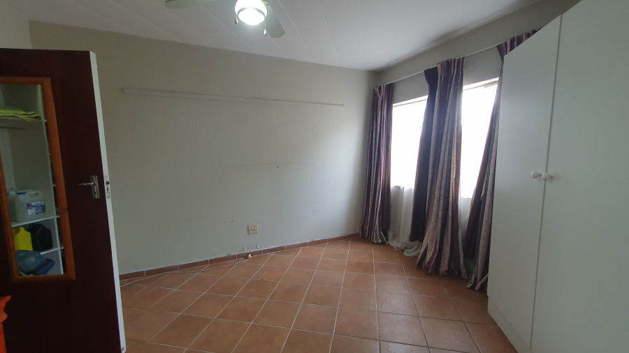 2 Bedroom Property for Sale in Albemarle Gauteng