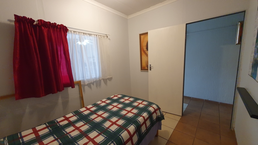 2 Bedroom Property for Sale in Albemarle Gauteng