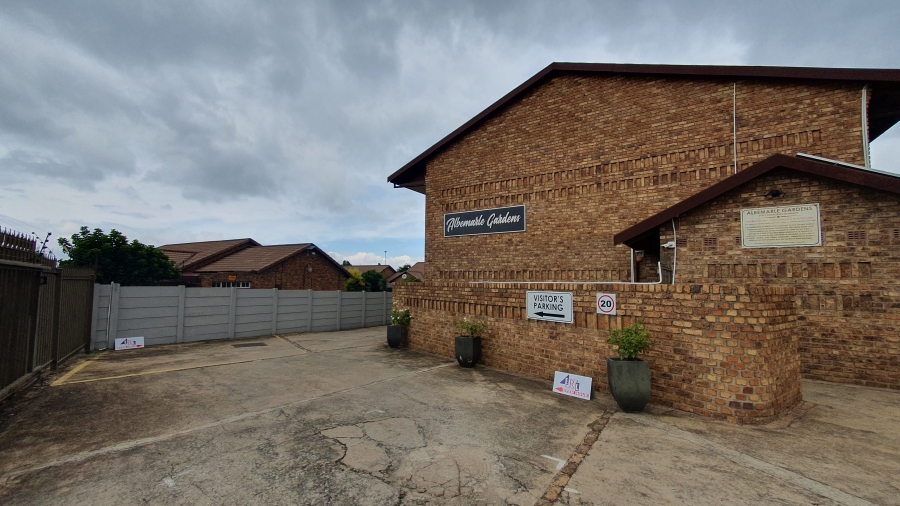 2 Bedroom Property for Sale in Albemarle Gauteng
