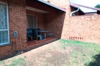 2 Bedroom Property for Sale in Ridgeway Gauteng