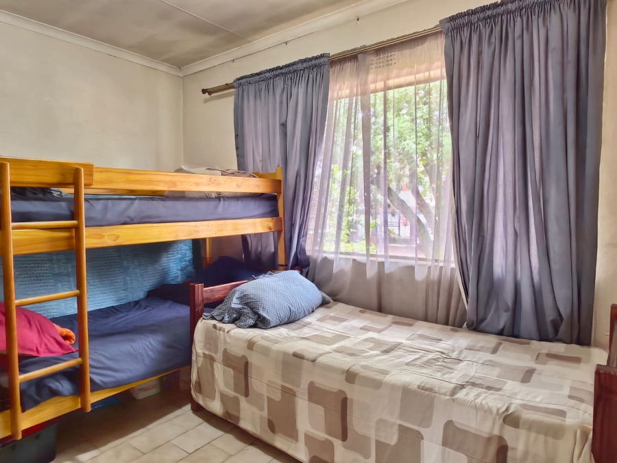 2 Bedroom Property for Sale in Windsor East Gauteng
