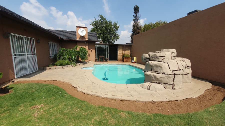3 Bedroom Property for Sale in Dinwiddie Gauteng