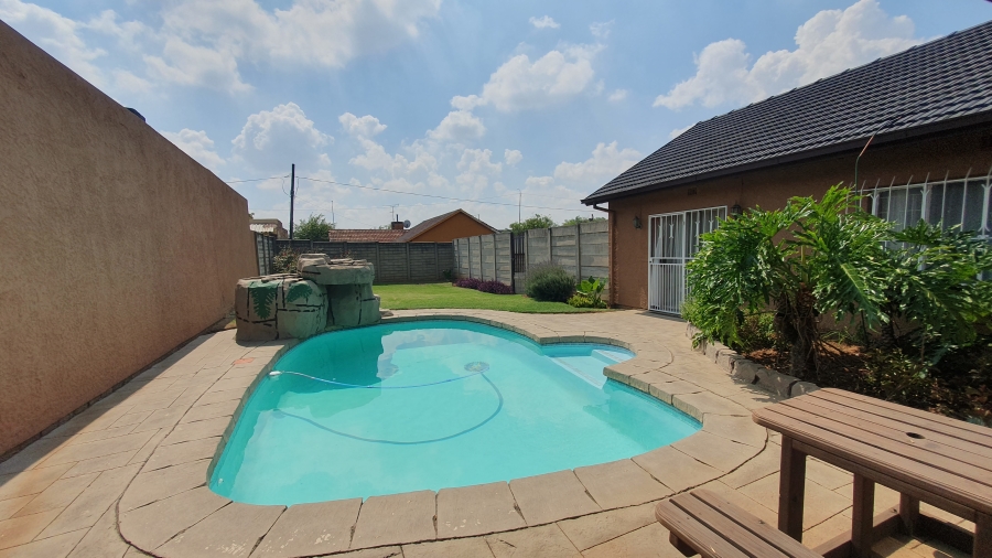 3 Bedroom Property for Sale in Dinwiddie Gauteng