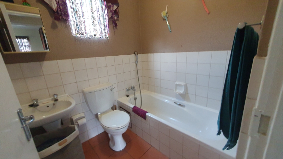 2 Bedroom Property for Sale in Florentia Gauteng