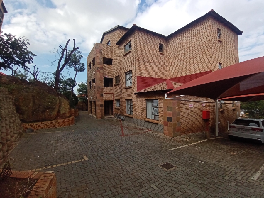 1 Bedroom Property for Sale in Mulbarton Gauteng