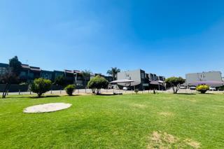 3 Bedroom Property for Sale in Mulbarton Gauteng