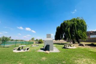 3 Bedroom Property for Sale in Mulbarton Gauteng