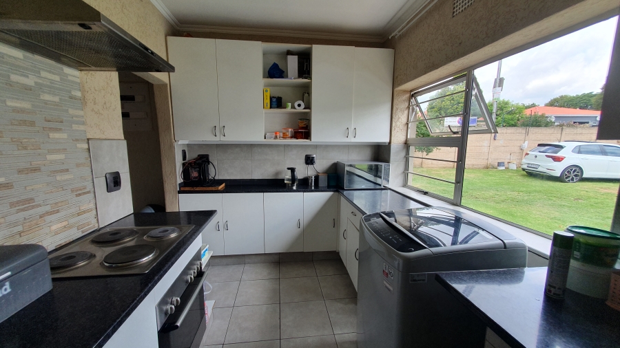 3 Bedroom Property for Sale in The Hill Gauteng