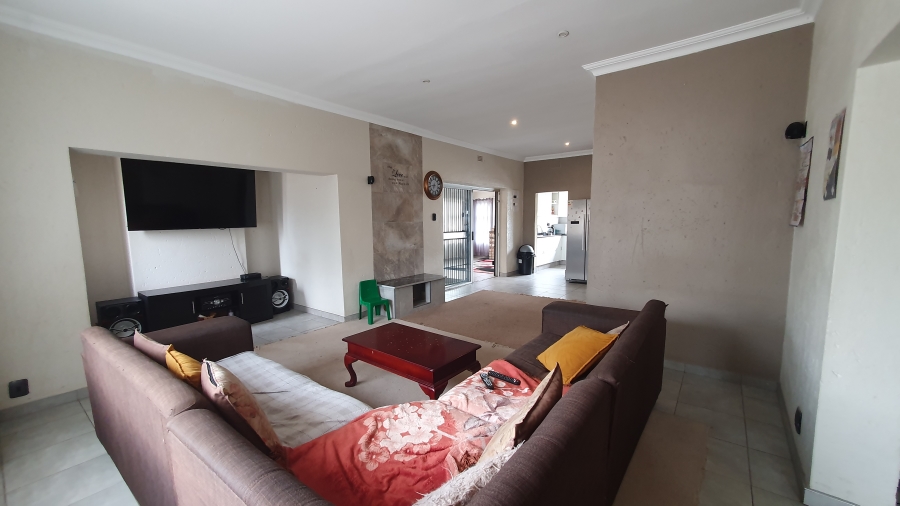 3 Bedroom Property for Sale in The Hill Gauteng