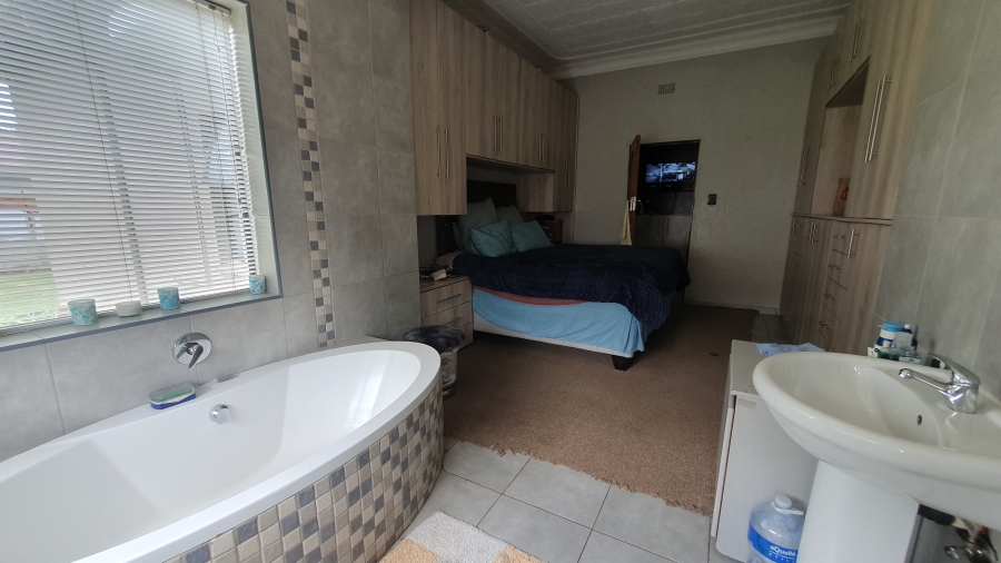 3 Bedroom Property for Sale in The Hill Gauteng