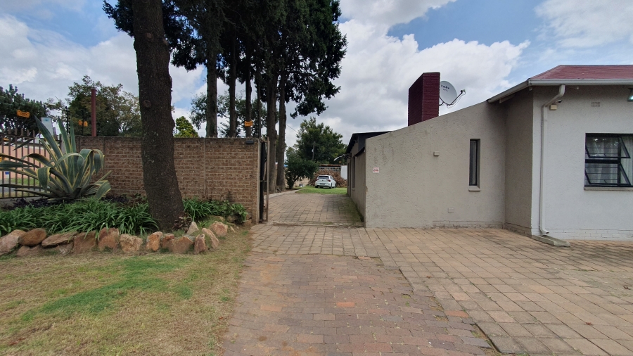 3 Bedroom Property for Sale in The Hill Gauteng