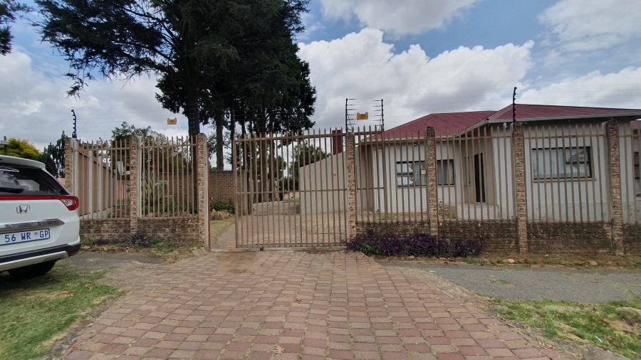 3 Bedroom Property for Sale in The Hill Gauteng