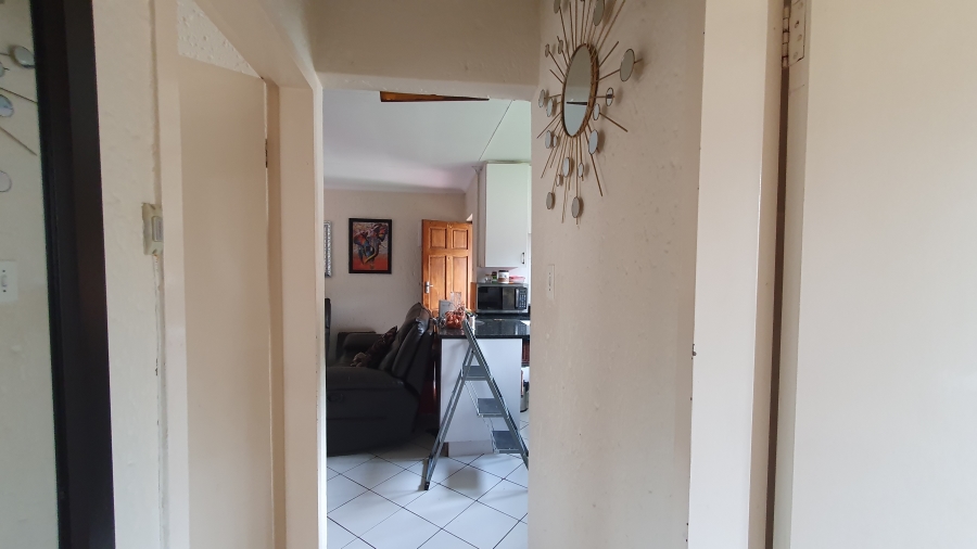 2 Bedroom Property for Sale in Mondeor Gauteng
