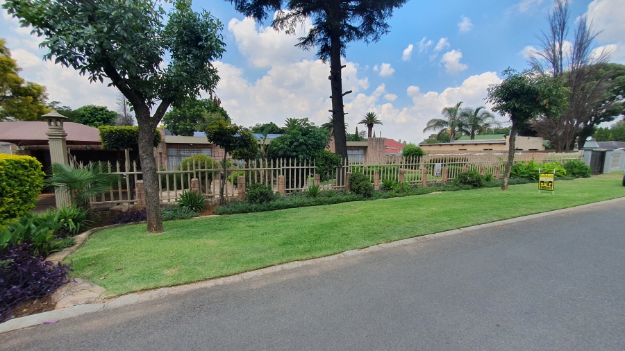 3 Bedroom Property for Sale in Lambton Gauteng
