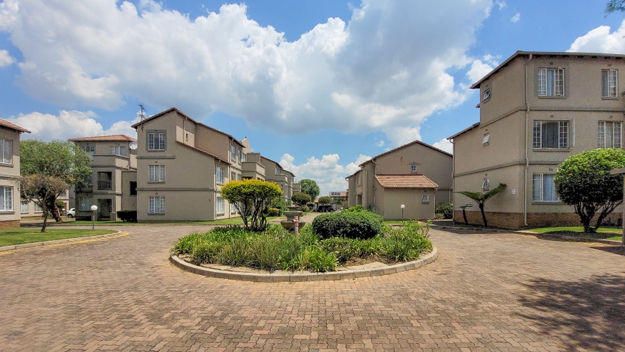2 Bedroom Property for Sale in Eden Glen Gauteng