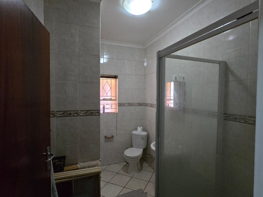 2 Bedroom Property for Sale in Albemarle Gauteng