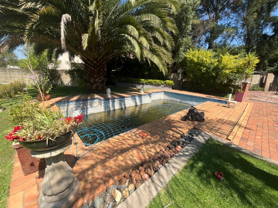 3 Bedroom Property for Sale in Brackenhurst Gauteng