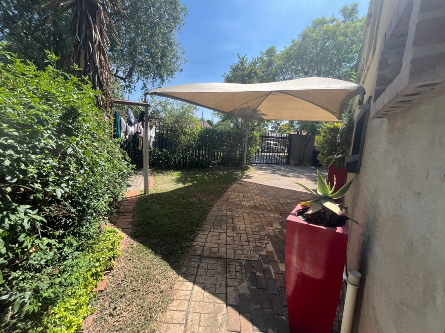 3 Bedroom Property for Sale in Brackenhurst Gauteng