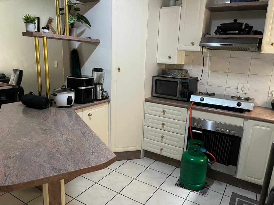 2 Bedroom Property for Sale in New Redruth Gauteng