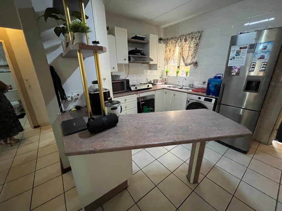 2 Bedroom Property for Sale in New Redruth Gauteng