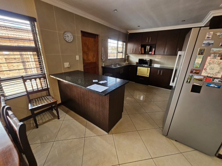3 Bedroom Property for Sale in New Redruth Gauteng