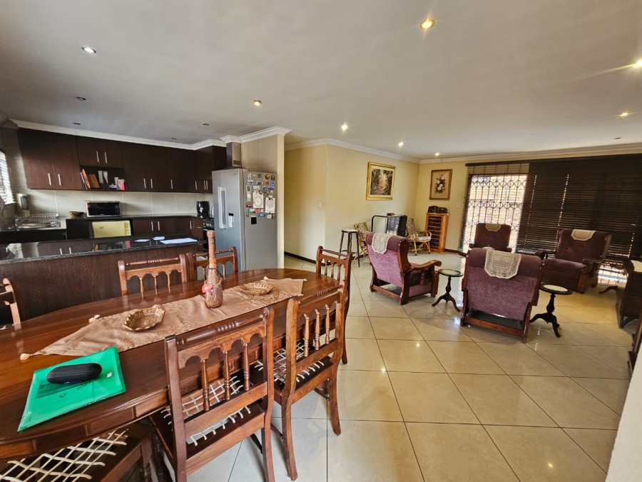 3 Bedroom Property for Sale in New Redruth Gauteng