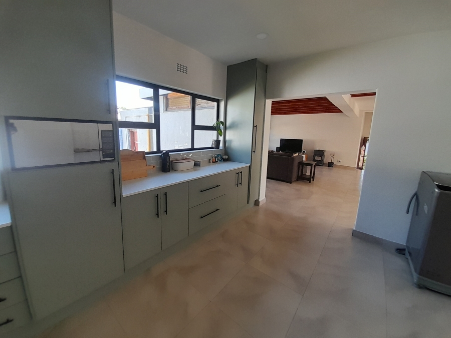 4 Bedroom Property for Sale in Lombardy East Gauteng