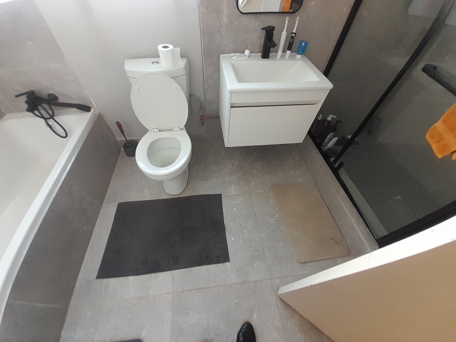 4 Bedroom Property for Sale in Lombardy East Gauteng