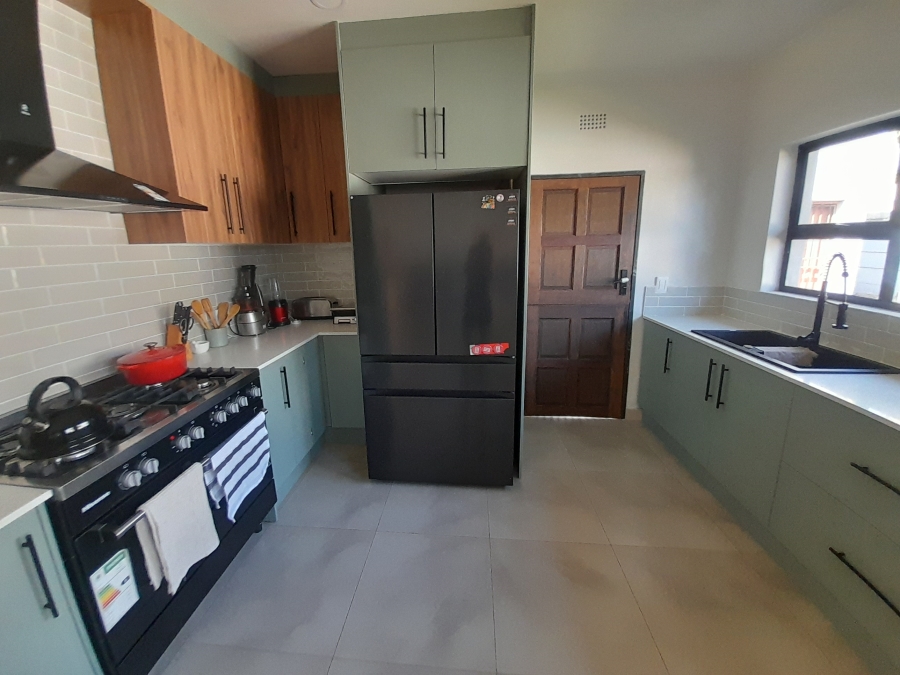 4 Bedroom Property for Sale in Lombardy East Gauteng