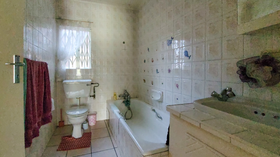 3 Bedroom Property for Sale in Barvallen Gauteng