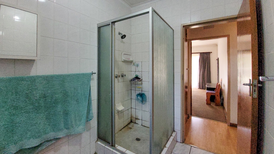 3 Bedroom Property for Sale in Barvallen Gauteng