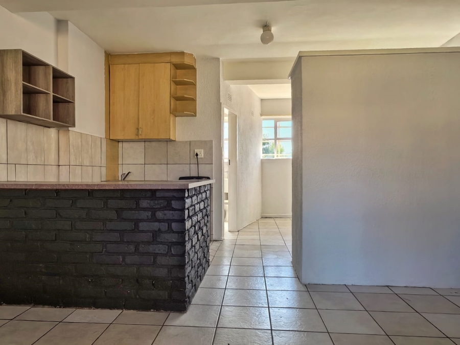 1 Bedroom Property for Sale in Albertville Gauteng