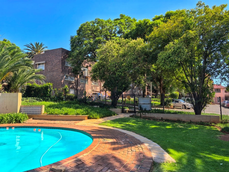 1 Bedroom Property for Sale in Albertville Gauteng