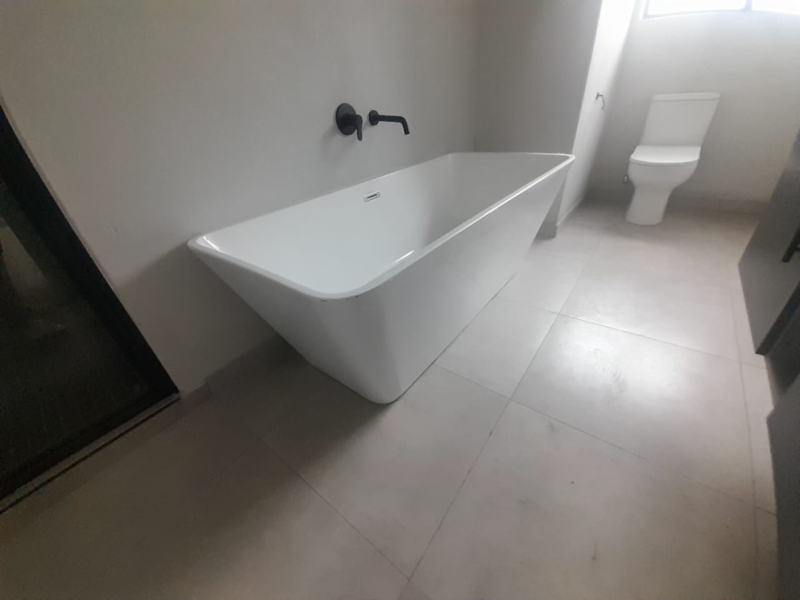 To Let 2 Bedroom Property for Rent in Bryanston Gauteng