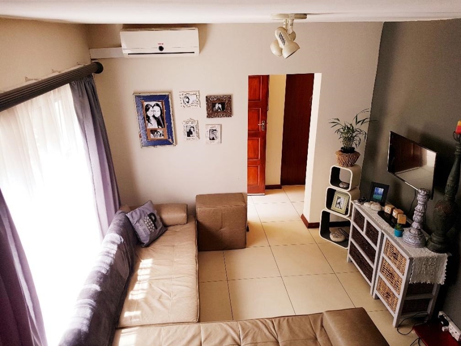 To Let 3 Bedroom Property for Rent in Douglasdale Gauteng