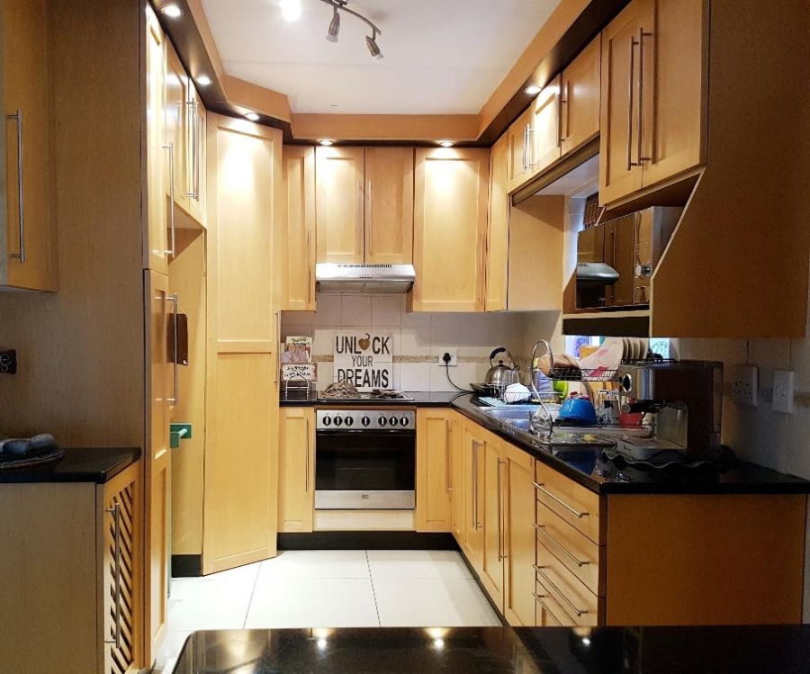 To Let 3 Bedroom Property for Rent in Douglasdale Gauteng