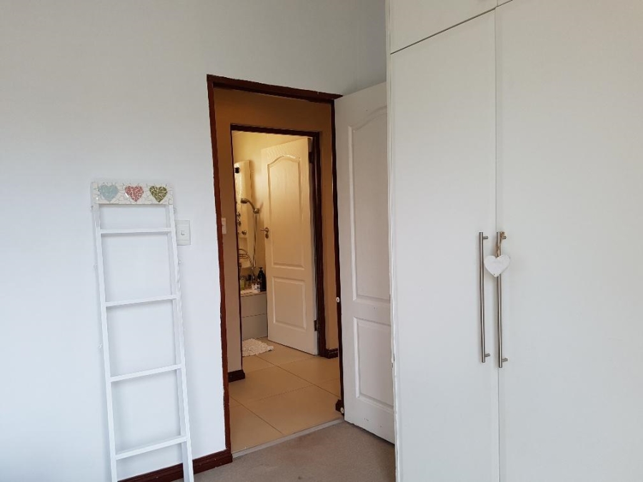 To Let 3 Bedroom Property for Rent in Douglasdale Gauteng