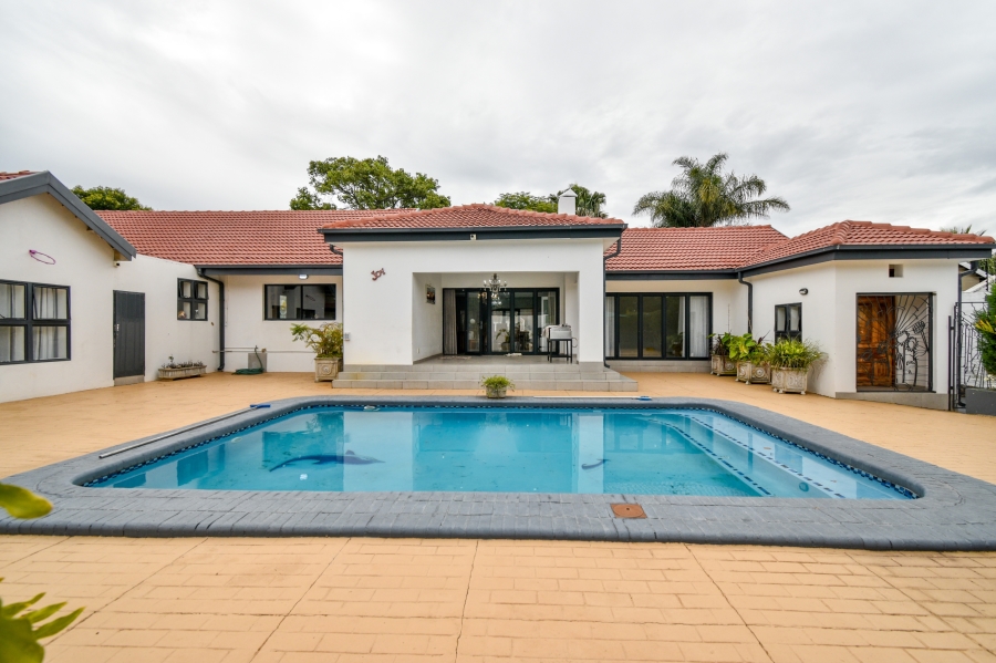 7 Bedroom Property for Sale in Waterkloof Ridge Gauteng
