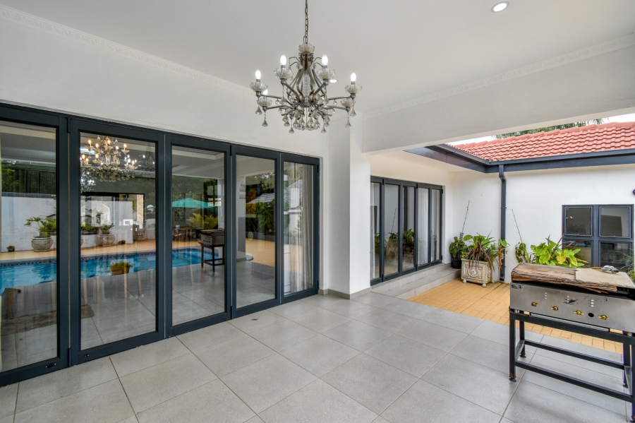 7 Bedroom Property for Sale in Waterkloof Ridge Gauteng