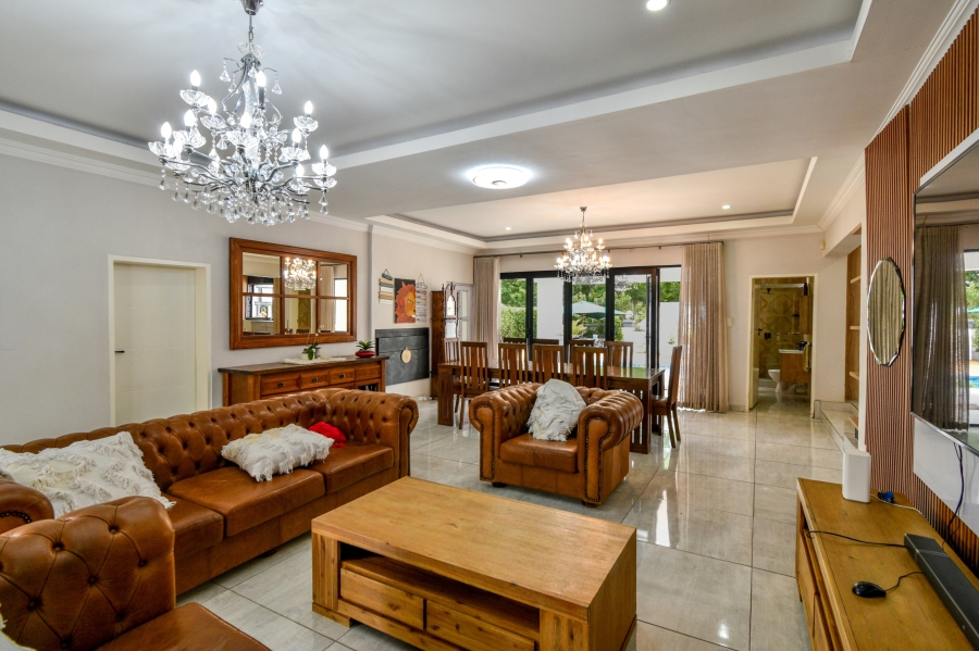 7 Bedroom Property for Sale in Waterkloof Ridge Gauteng