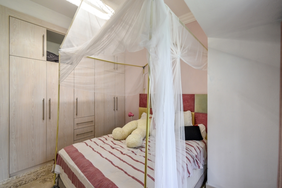 7 Bedroom Property for Sale in Waterkloof Ridge Gauteng