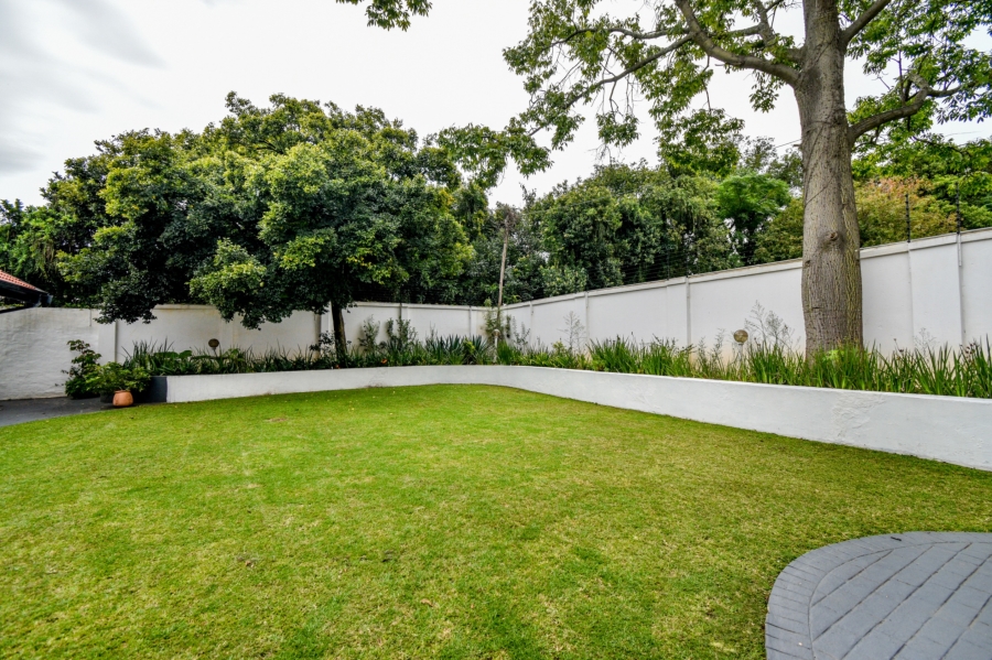 7 Bedroom Property for Sale in Waterkloof Ridge Gauteng