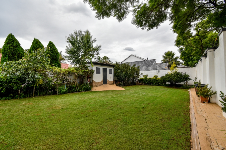 7 Bedroom Property for Sale in Waterkloof Ridge Gauteng