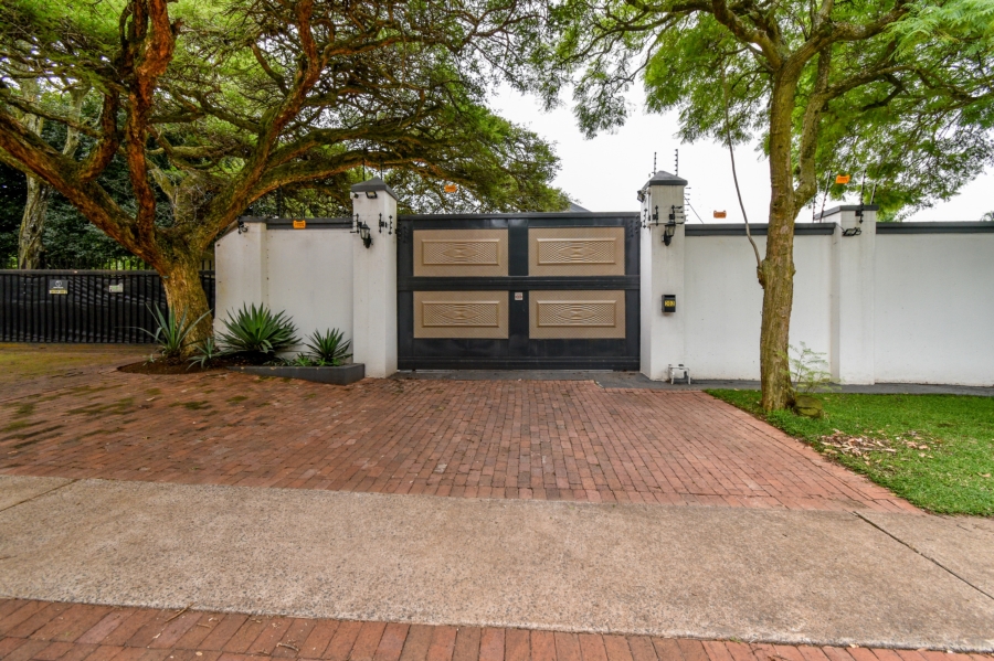 7 Bedroom Property for Sale in Waterkloof Ridge Gauteng