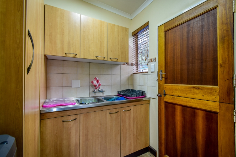 3 Bedroom Property for Sale in Garsfontein Gauteng