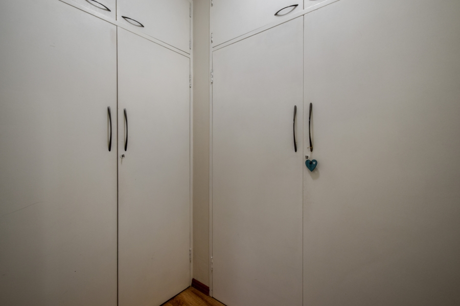 3 Bedroom Property for Sale in Garsfontein Gauteng